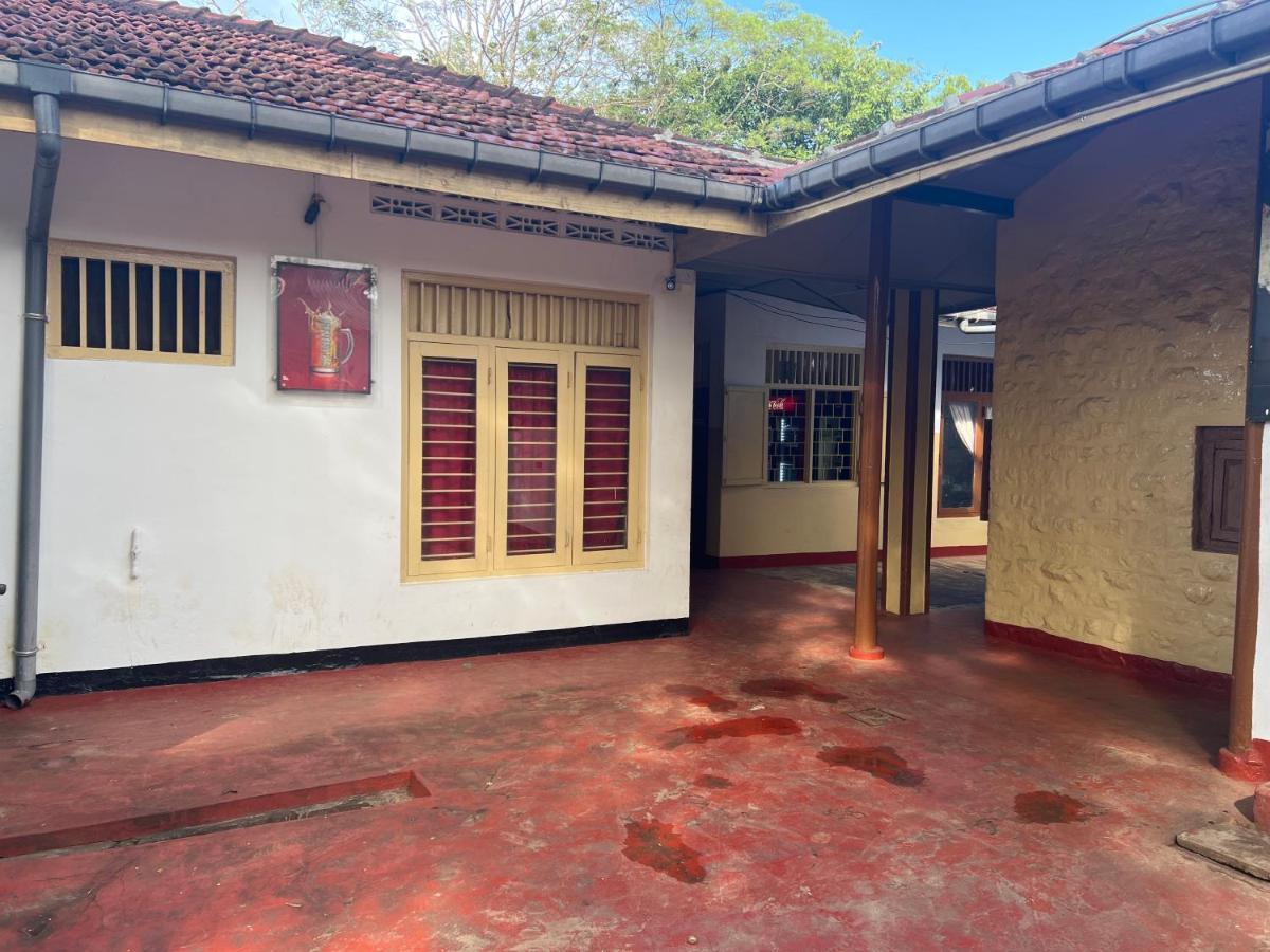 Resthouse Vavuniya Exterior photo