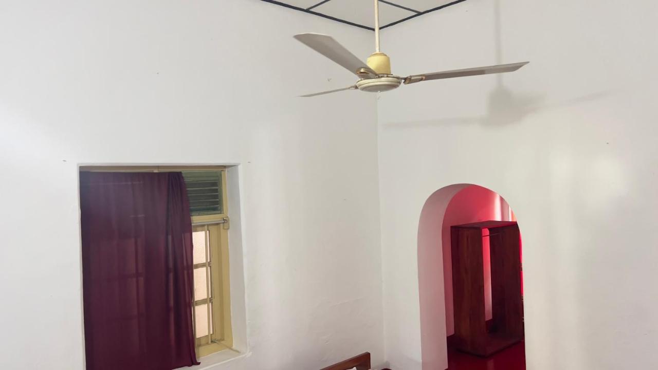 Resthouse Vavuniya Exterior photo